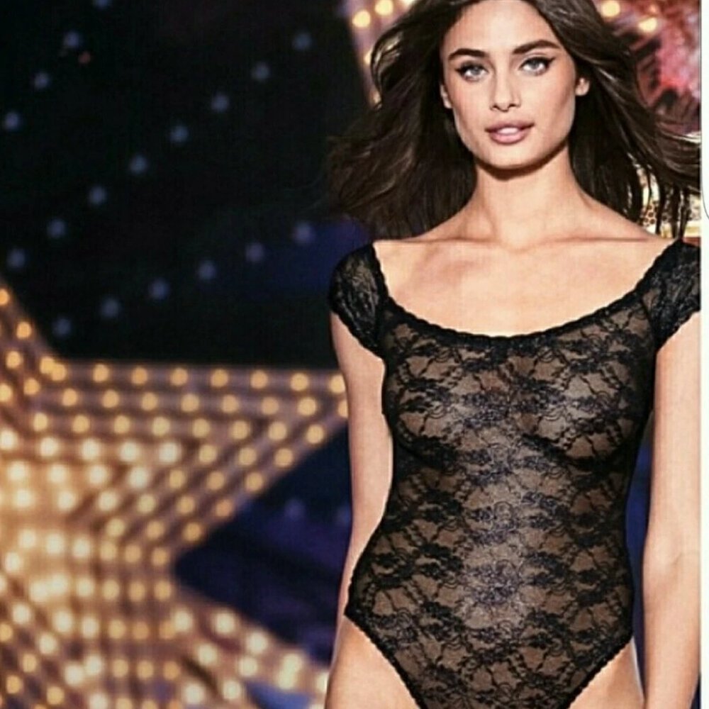 Victoria's Secret Teddy Bodysuit in Black Mesh and Floral Lace Sz. XS